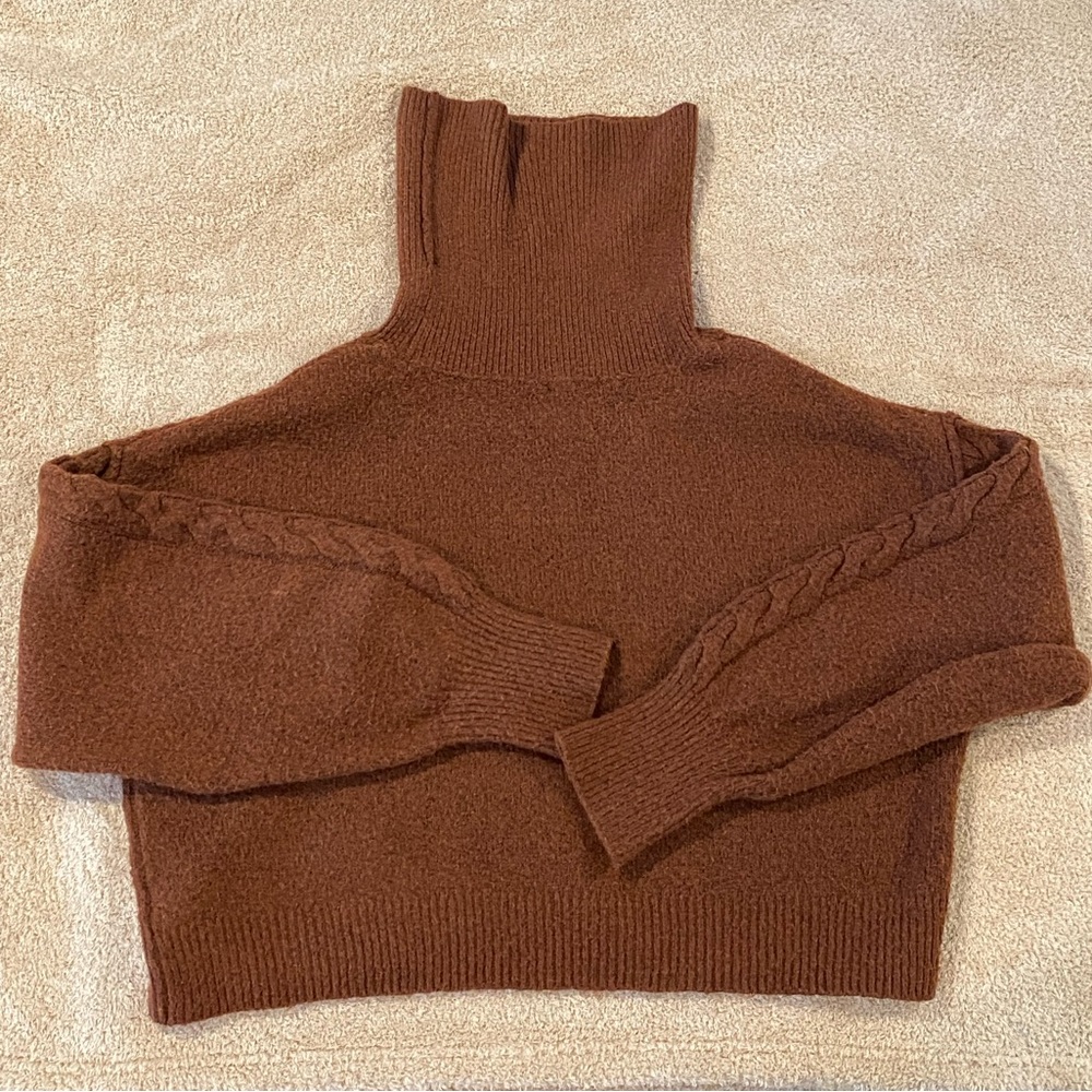 Wild Fable Brown Turtle Neck Crop Sweater | Braided Sleeve Detail sz S